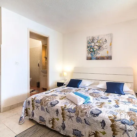 Apartment Hidden Gem - Beachfront *