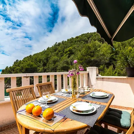 Apartment Hidden Gem - Beachfront Bogomolje